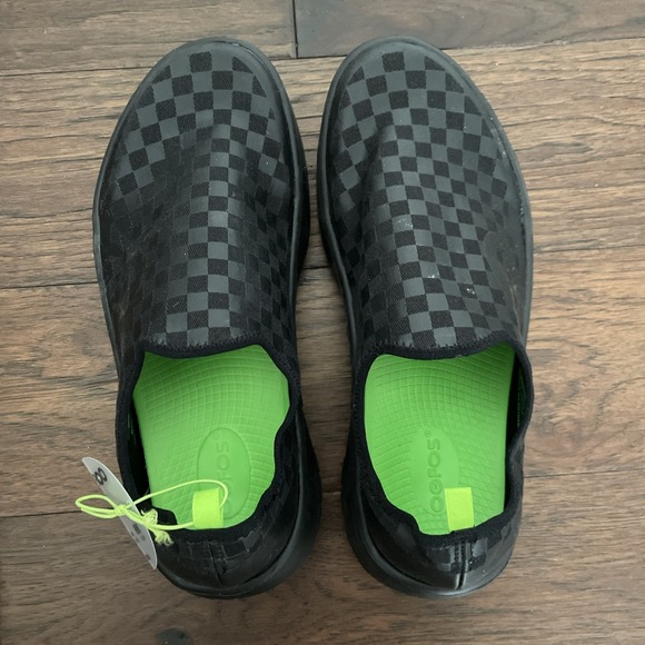 OOFOS Men's OOmg eeZee Low Shoe - Black Checkered, Size 9 EU 42 - Picture 10 of 10